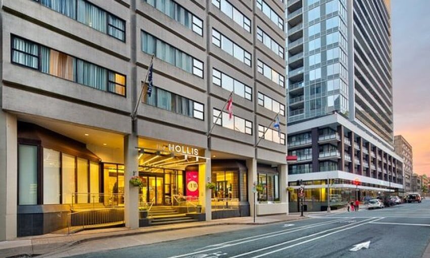 Hollis Halifax a DoubleTree Suites by Hilton