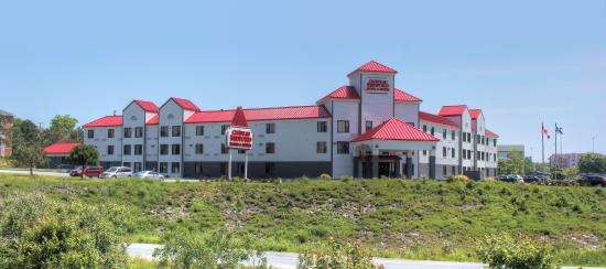 Château Bedford Hotel & Suites