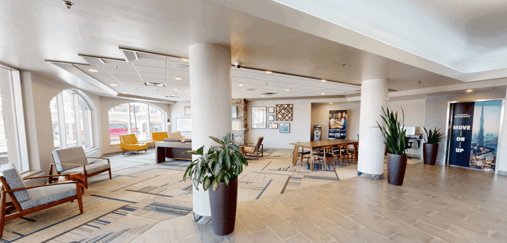 Four Points by Sheraton - Lobby Level